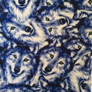 EUC Fierce OS Wolves Cobalt Blue, Whi, Green Eyes